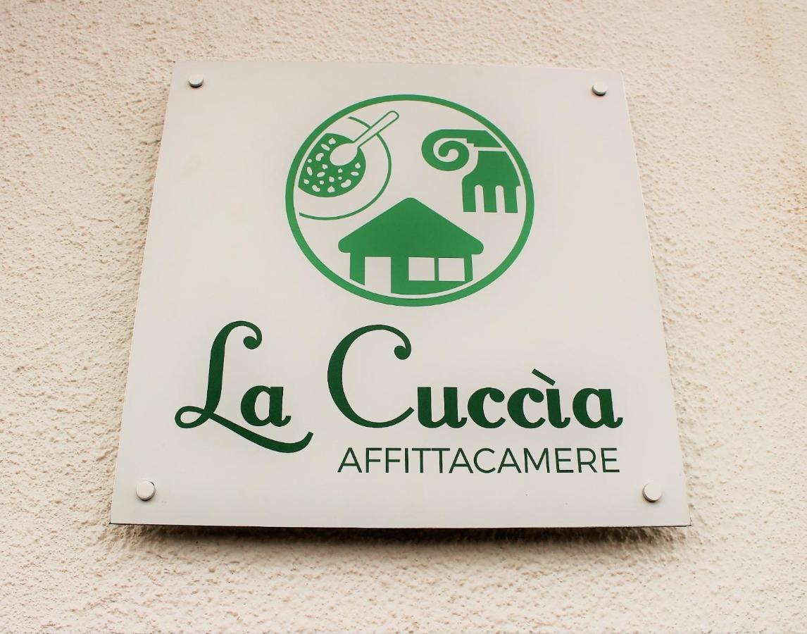 阿格罗波利La Cuccia公寓 外观 照片